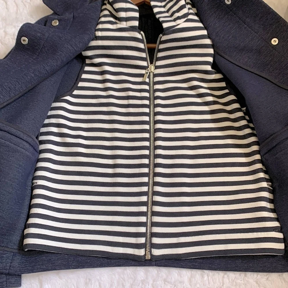 Tory Burch navy blue detachable striped hoodie jacket coat style# 11162501